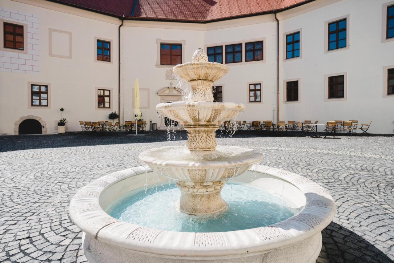 Palace Art Hotel Pezinok Exterior foto